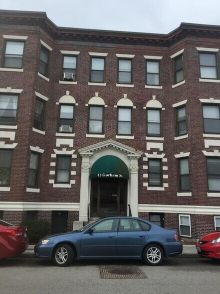 Building Photo - 11 Gorham St