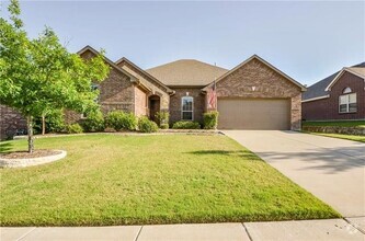 Building Photo - 2917 Hunters Way