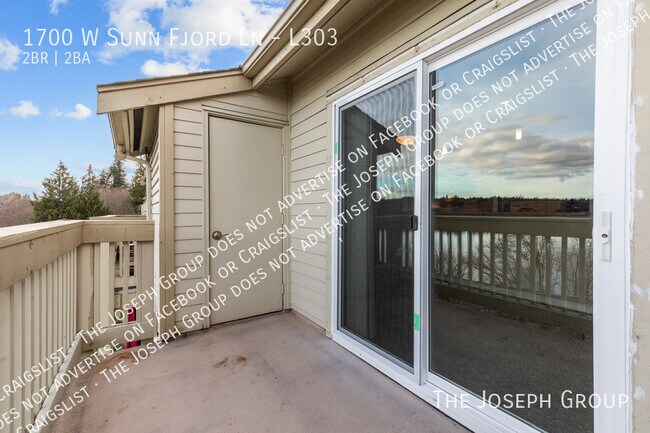 Building Photo - 1700 W Sunn Fjord Ln