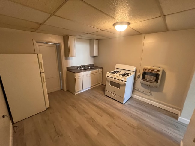 Building Photo - 3216 32nd St