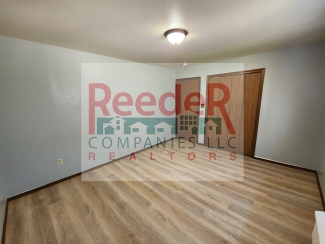 Building Photo - 7344 Hohman Ave