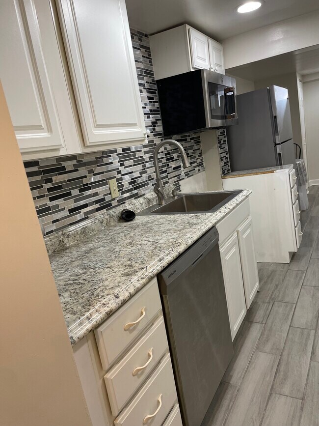 Building Photo - 5446 C St SE