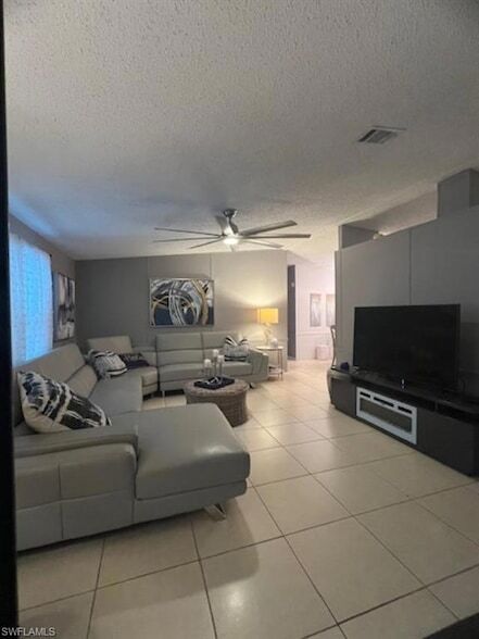 Building Photo - 1515 Gulf Coast Dr