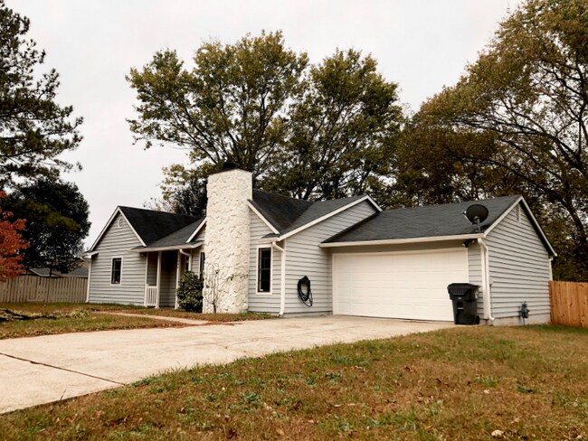 Primary Photo - 1086 Samuel Dr