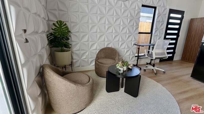 Building Photo - 22454 Dolorosa St