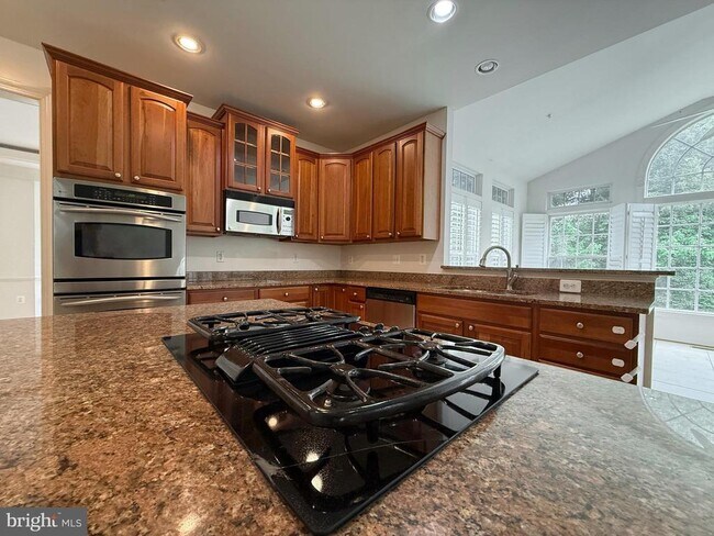 Building Photo - 4415 Medallion Dr