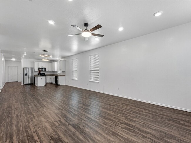 Building Photo - 2627 Summer Ln