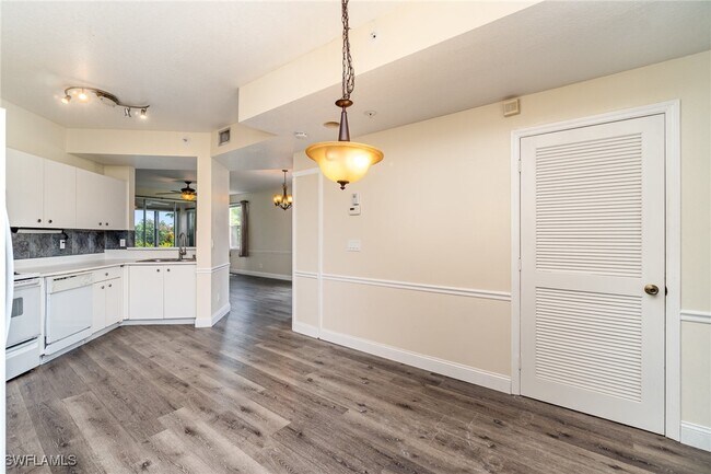 Building Photo - 2408 Millcreek Ln