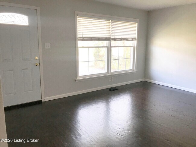 Building Photo - 5208 Regent Way
