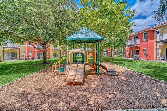 Building Photo - 8538 Sunrise Key Dr