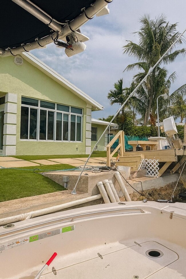 Building Photo - 810 Bamboo Ln