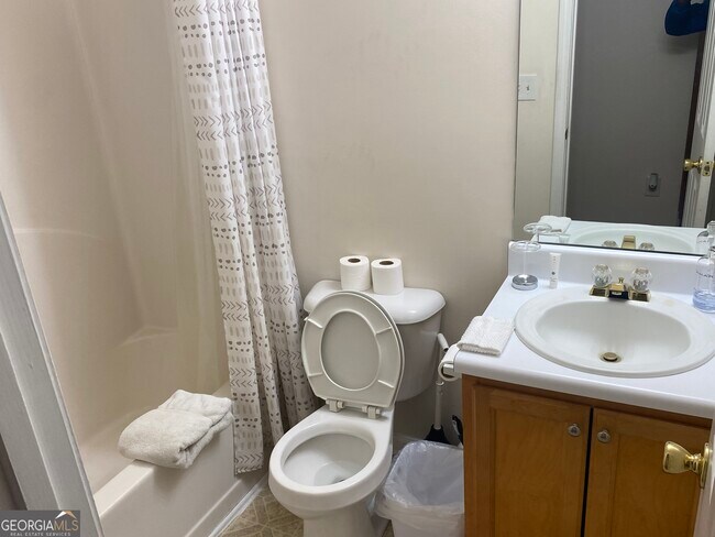 Building Photo - 541 Cascade Hills Ct SW