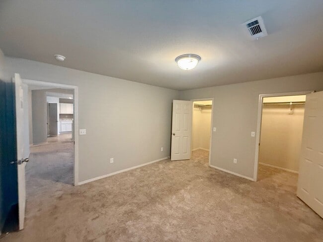 Building Photo - 3008 Emerald Pk Trl