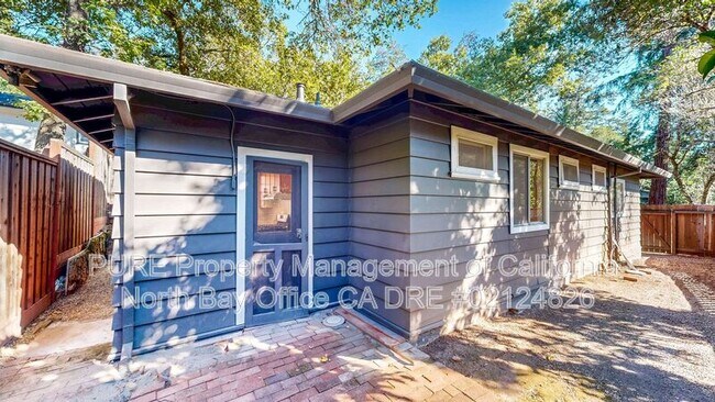 Building Photo - 4773 Montecito Ave