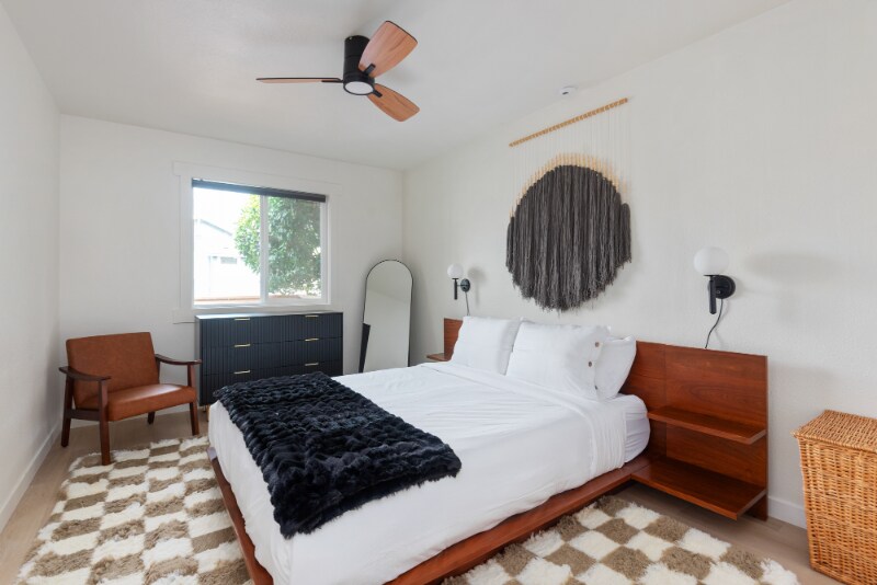 Building Photo - 5134 NE 22nd Ave