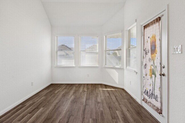 Building Photo - 12528 Gunsbach Wy