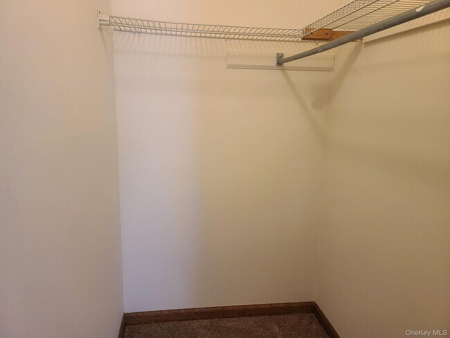 Building Photo - 1022 Violet Ave