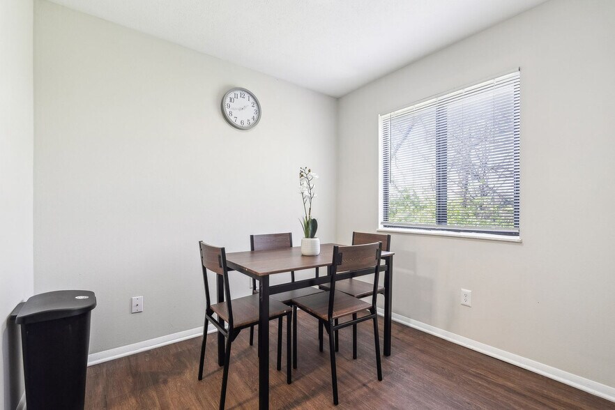 Building Photo - 124 Antelope Way