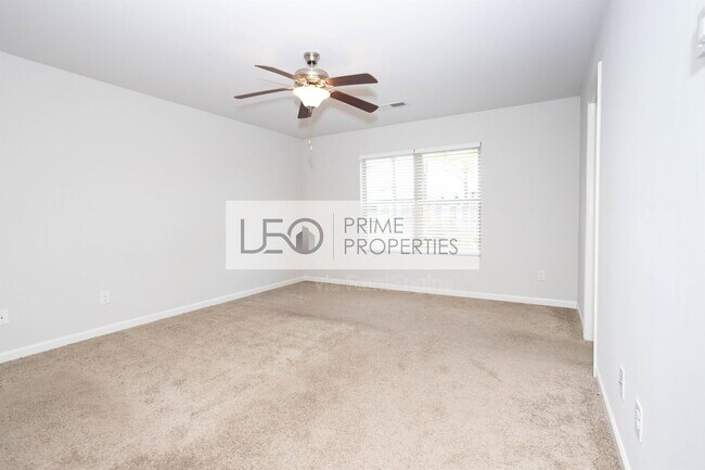 Building Photo - 156 Daisy Cir