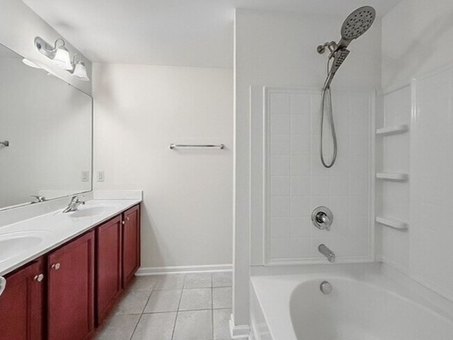 Building Photo - 409 Walsenburg Dr