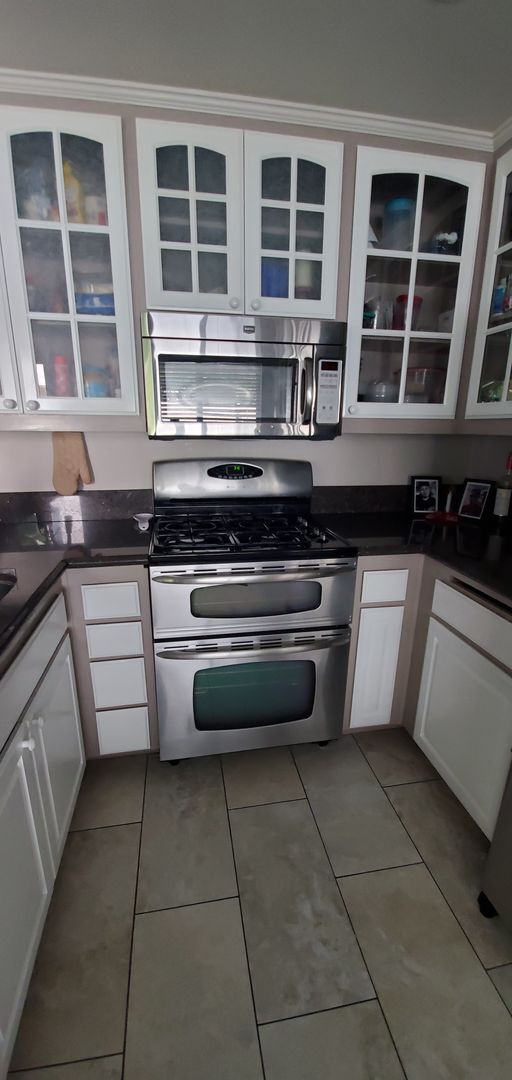 Building Photo - Gorgeous 3 Bed, 2.5 Bath Townhome In Rancho Del Rey - Chula Vista!