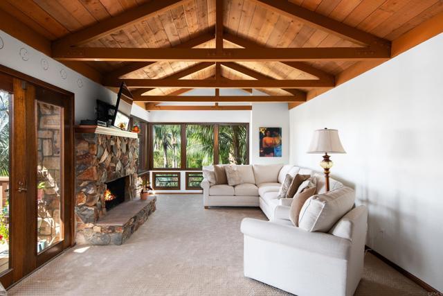 Building Photo - 714 Passiflora Ave