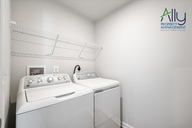 Building Photo - 54 Sophie Kathryn Dr