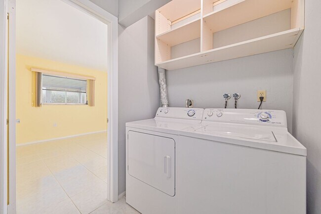 Building Photo - NOW AVAILABLE - Well Maintained Villa in C...