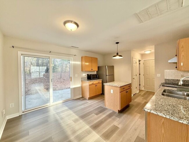 Building Photo - 3817 Satinleaf Dr