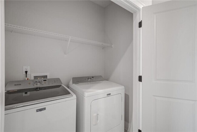 Building Photo - 2143 Burnside Dr NW
