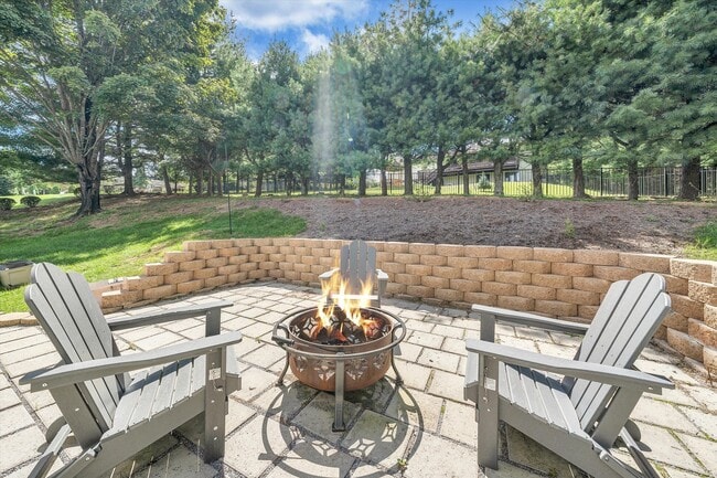 Building Photo - 504 Cedar Orchard Dr W