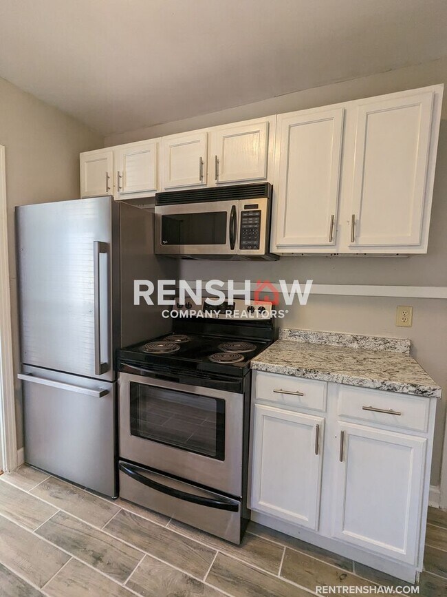 Building Photo - Duplex unit in Desirable Hedgemoor Neighbo...