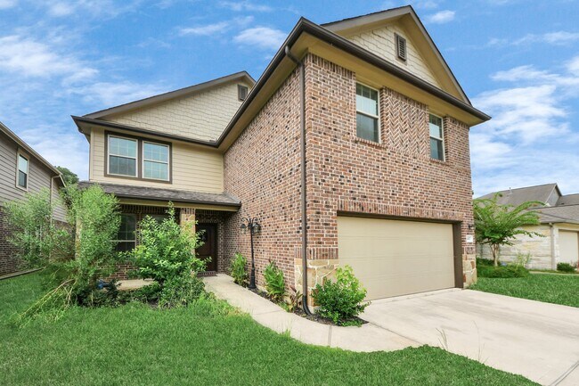 Building Photo - 1437 Northwood Springs Dr