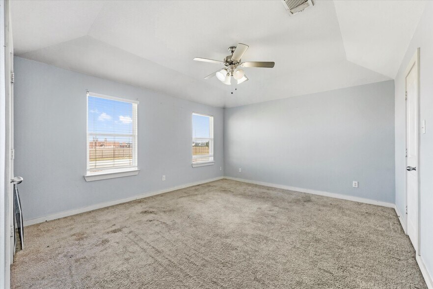 Building Photo - 9975 Rio Doso Dr