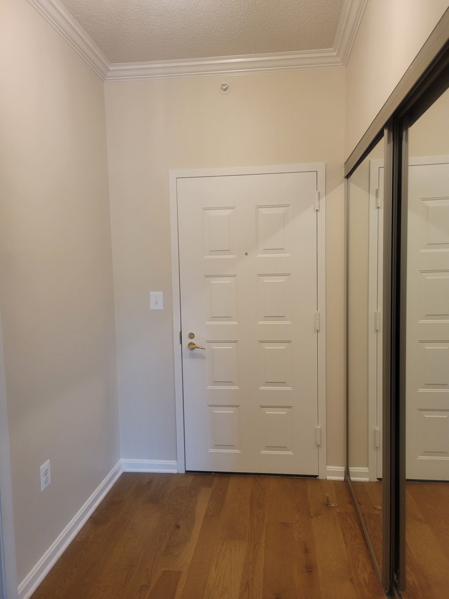 FOYER - 19355 Cypress Ridge Ter