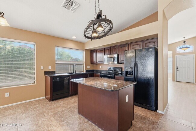 Building Photo - 40310 W Novak Ln