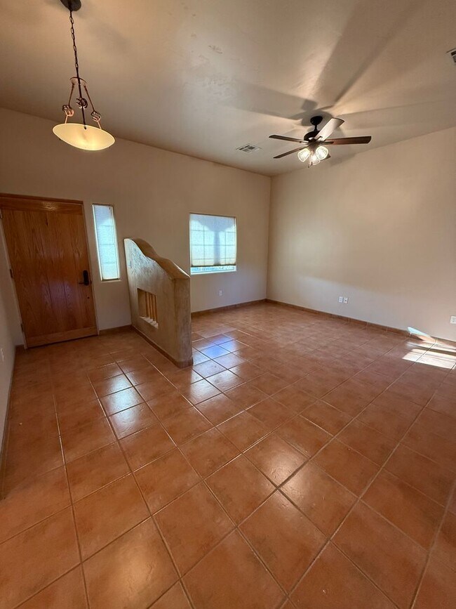 Building Photo - 3878 Stoneybrook Cir