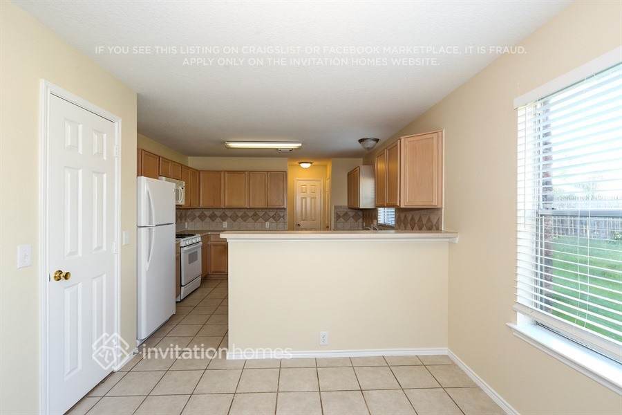 Building Photo - 21407 Somerset Park Ln