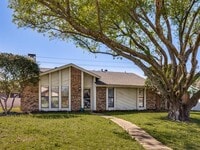 Building Photo - 2517 Figtree Ln