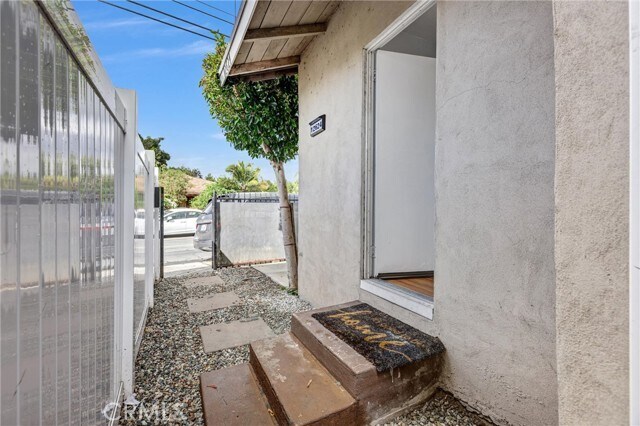 Building Photo - 12624 S Mona Blvd