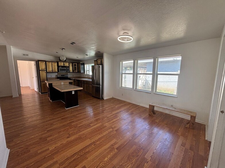 Building Photo - 1225 N Alessandro