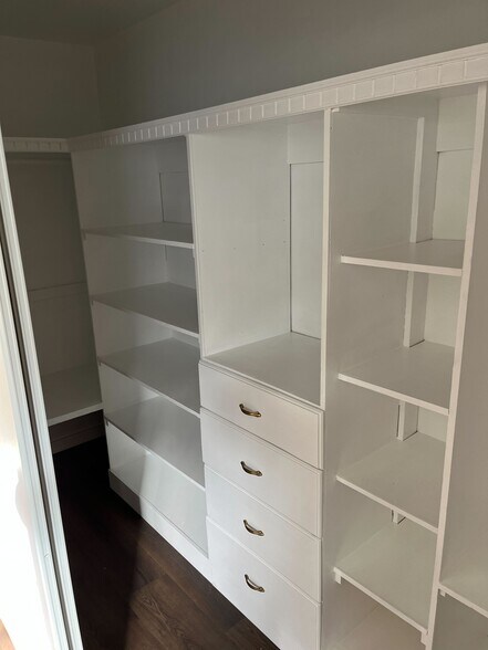 Building Photo - 10408 McNerney Ave