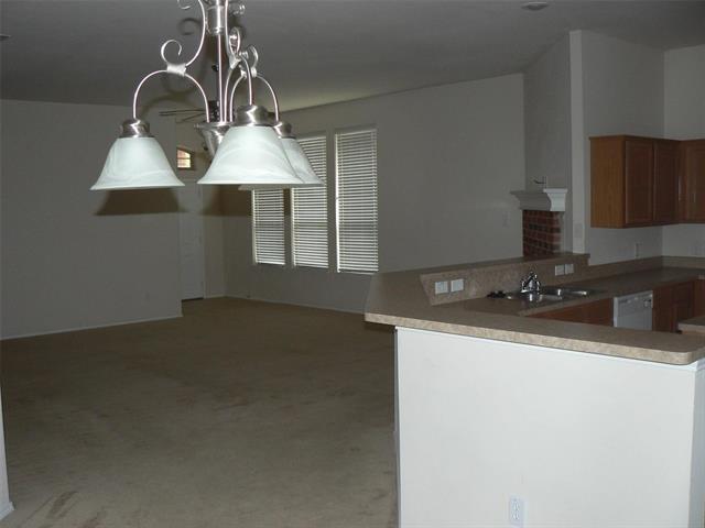 Building Photo - 1619 Northview Dr