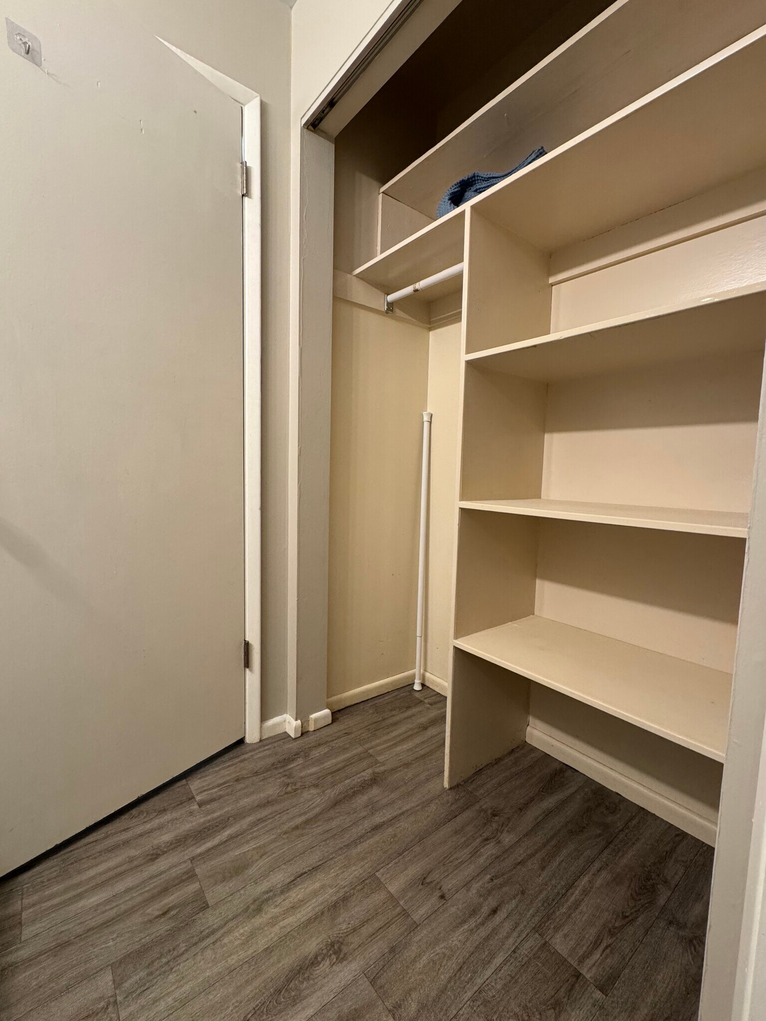 Bathroom - 2921 E 32nd Ave