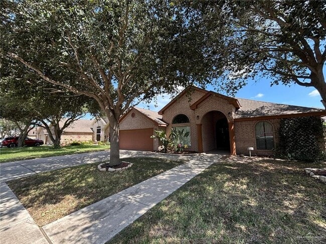 Building Photo - 2304 Brazos Ave