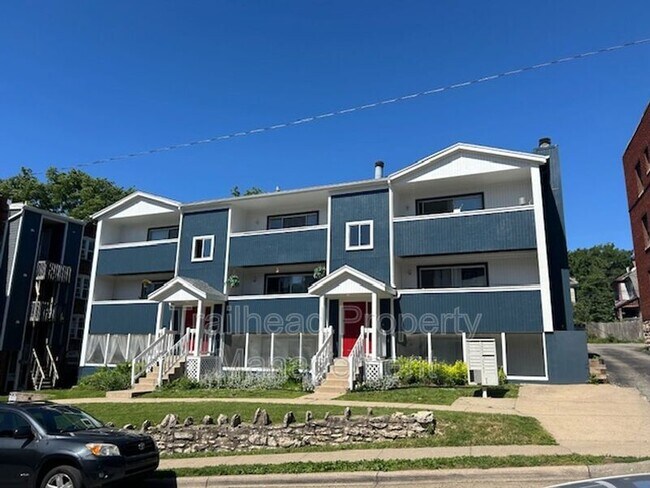 Building Photo - 3632 Wyoming St