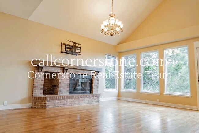Building Photo - 32 Jessana Heights