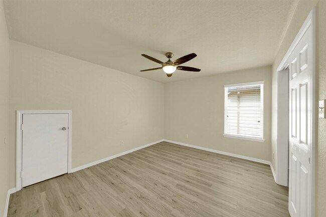 Building Photo - 20803 Fair Walnut Way