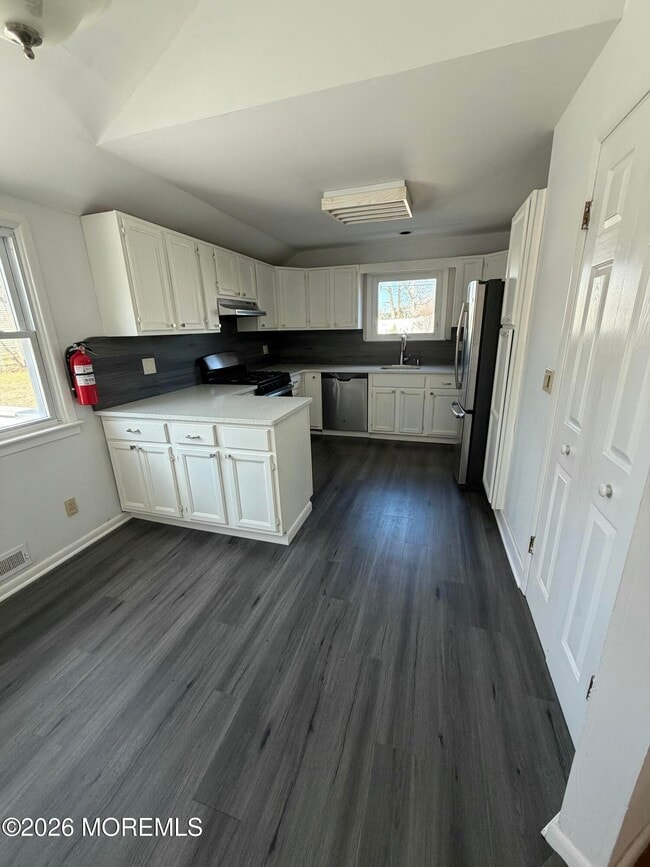 Building Photo - 6 Barbara Ln