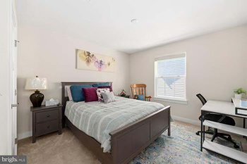 Building Photo - 11325 Wheeler Ridge Dr